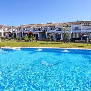 https://apartamento-primera-linea-de-playa-la-barrosa.es-andalucia.com